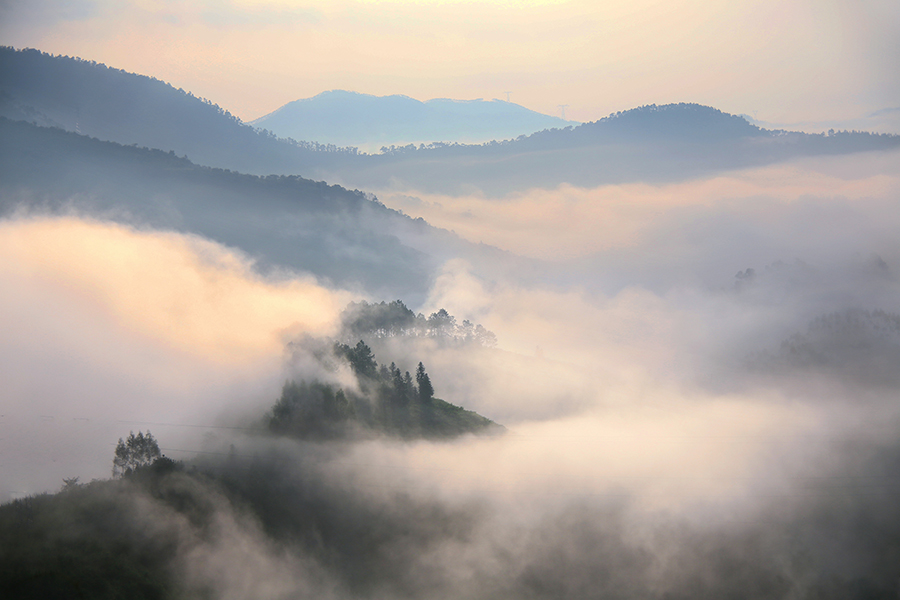 罗定看云海需要什么天气条件,云浮大云山看云海