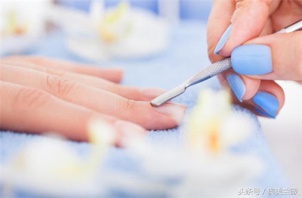 宿舍化妆瓶瓶罐罐收纳整理技巧,厨房里的瓶瓶罐罐怎么收纳