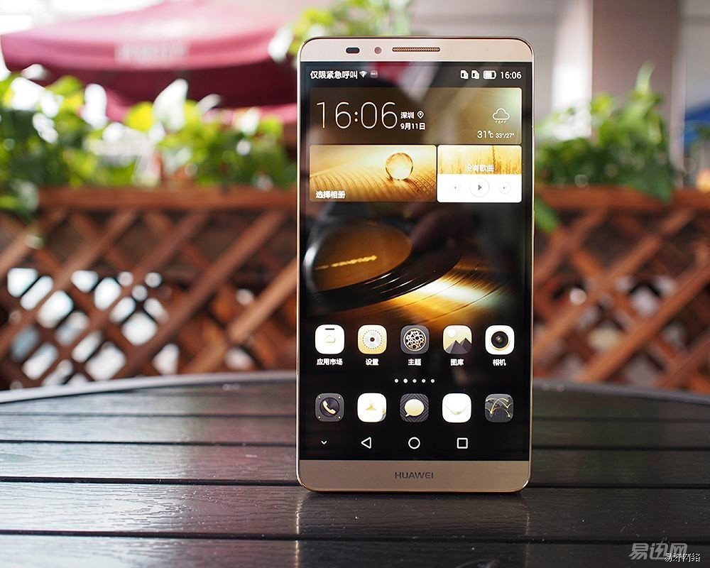 3000左右性价比高的手机苹果二手,性价比在3000之内的手机