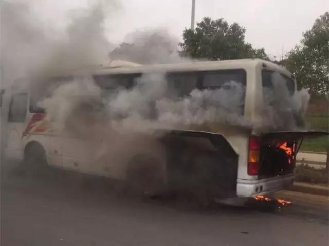 信阳客车起火最新情况,信阳长途客车起火