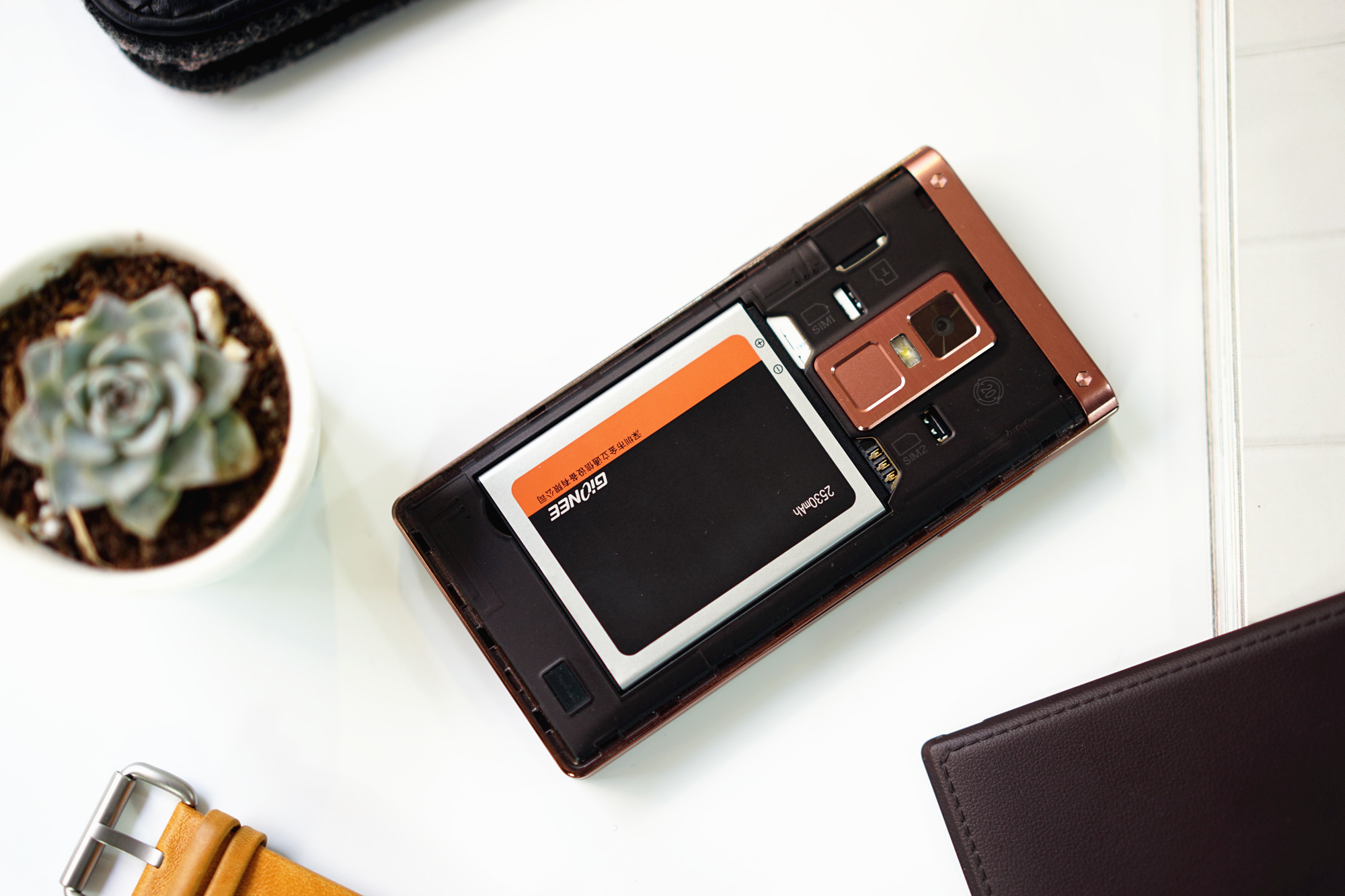 打破陈规翻转新时代：金立天鉴W909旗舰首评