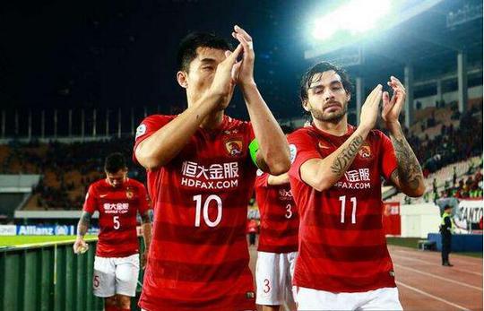 他是恒大队中最大的“毒瘤”！没想到女朋友这么漂亮