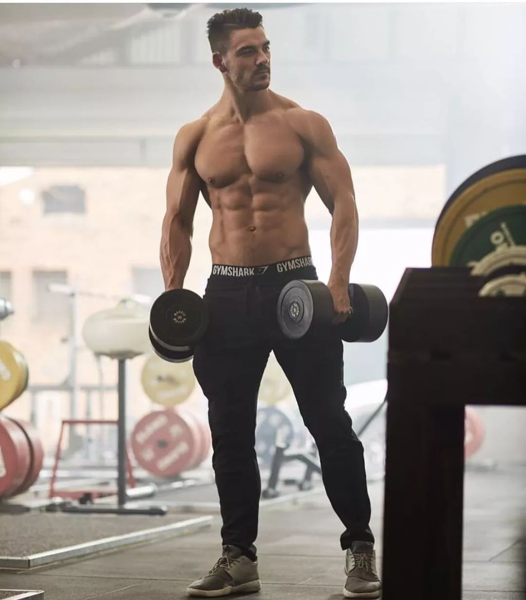 1对哑铃6个动作,哑铃在家锻炼方法视频