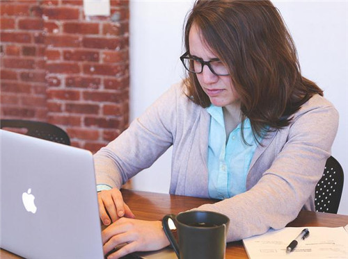 瑜伽瘦手臂的方法,瑜伽瘦手臂的训练方法