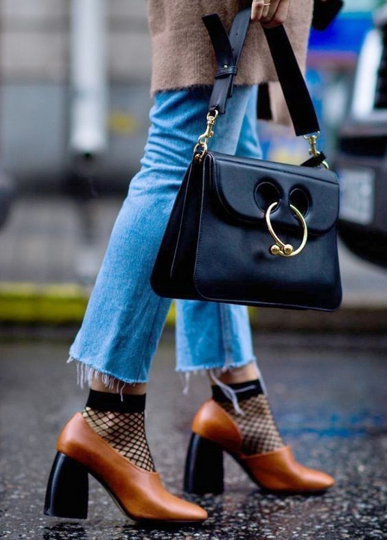 粗跟鞋怎么穿才显瘦 (显瘦女士粗跟鞋)