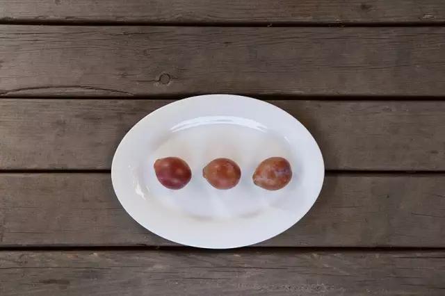 父母供自己读书花光了所有积蓄,父母花光积蓄送女儿留学