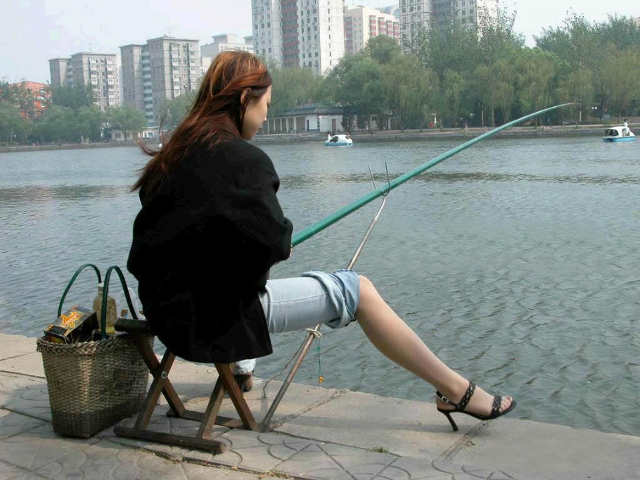 独钓静乐、群钓同乐、竞钓比乐，钓鱼的医疗保健