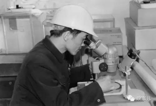 *家宝温**新书细节:反复读《呐喊》,进京做官根本没想到