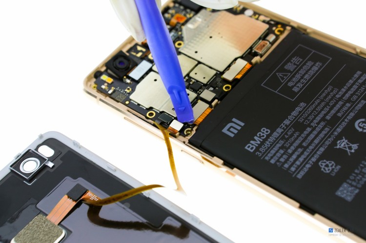 拆解小米手机,小米4s手机拆解