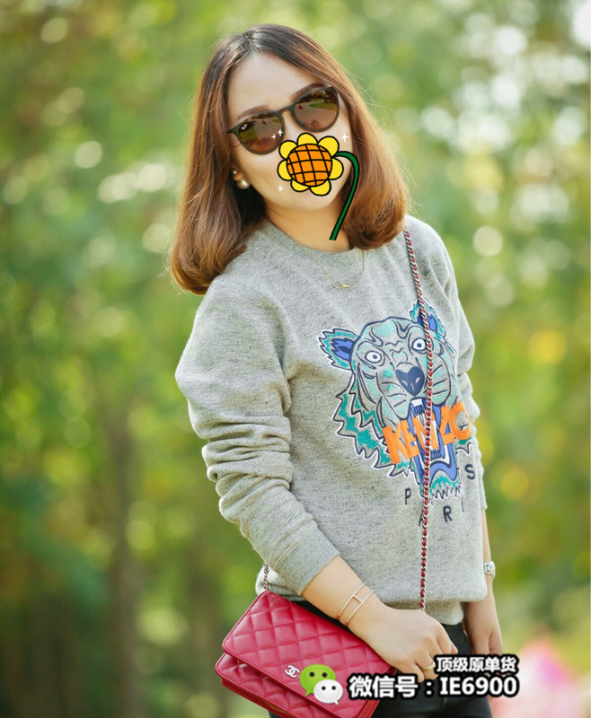 年入百万美女销售,年入百万的美女