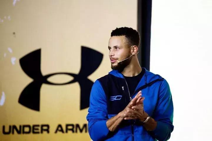 库里最好的战靴,库里经典战靴