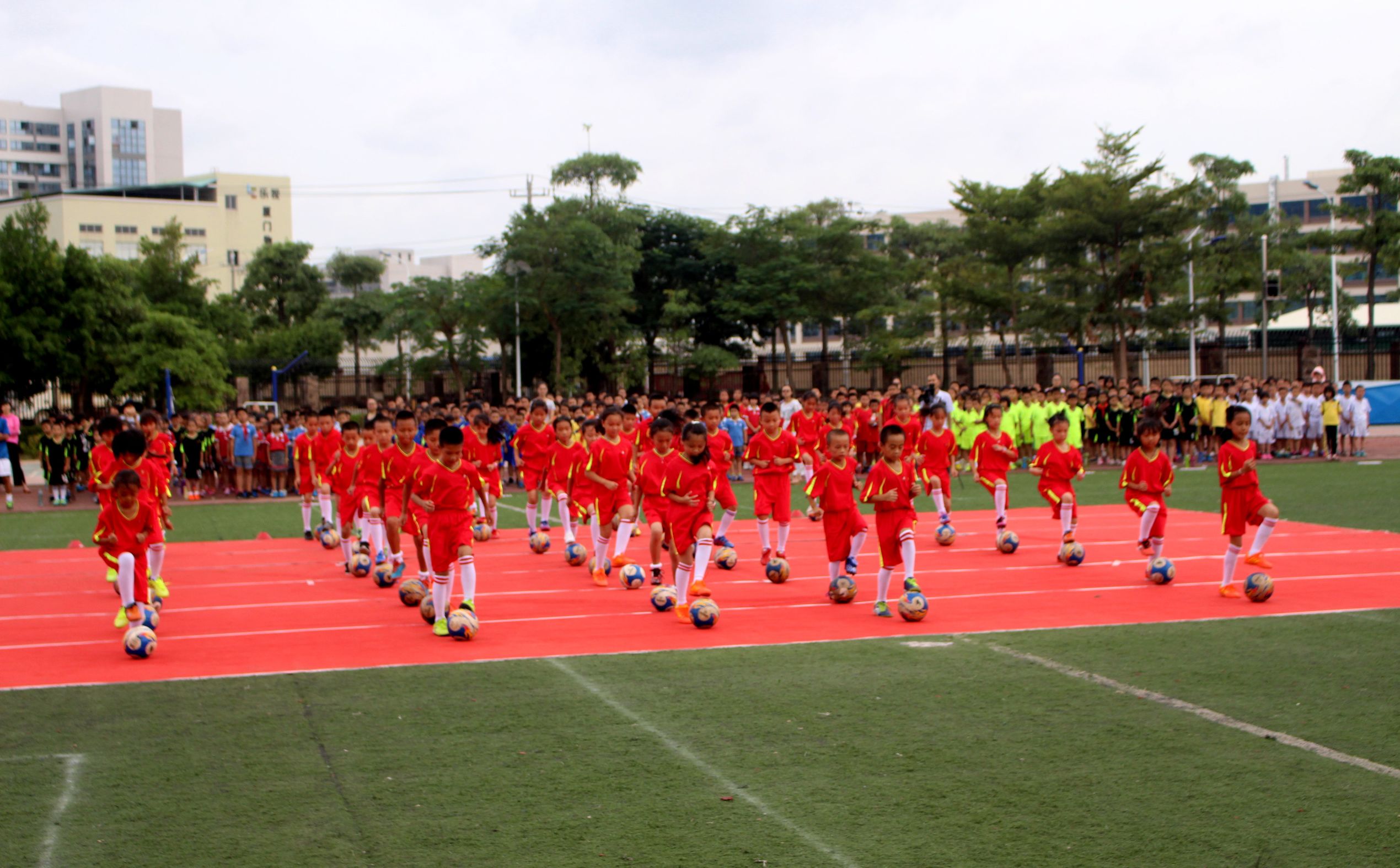 前进小学体艺节开幕式,赛罕区民族小学校园足球文化节