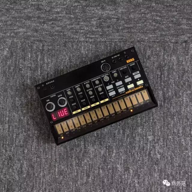 我翻了13个男人的包包，金牛座的男人最爱买买买？