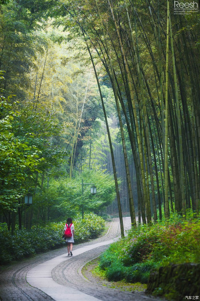 宝马X6,不谈性能如何!自驾遇上大雨还被拍成大片,颜值绝对够!