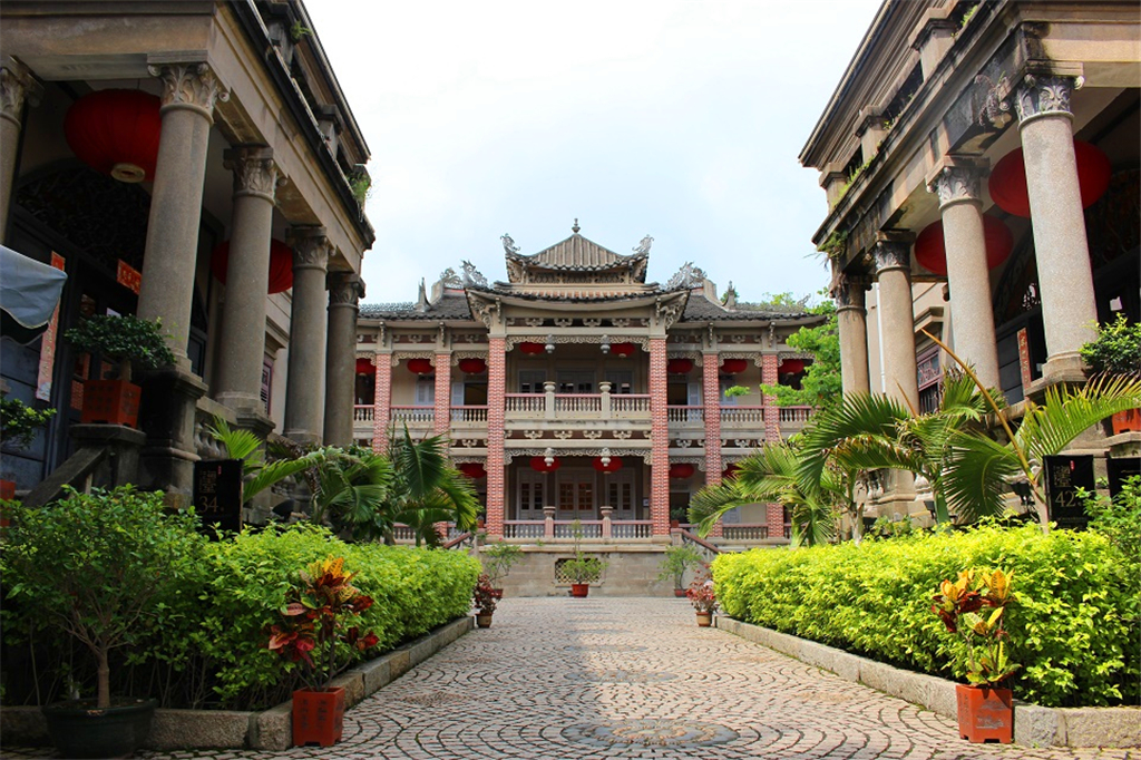 还有一座优美的小岛鼓浪屿,无敌景色厦大鼓浪屿