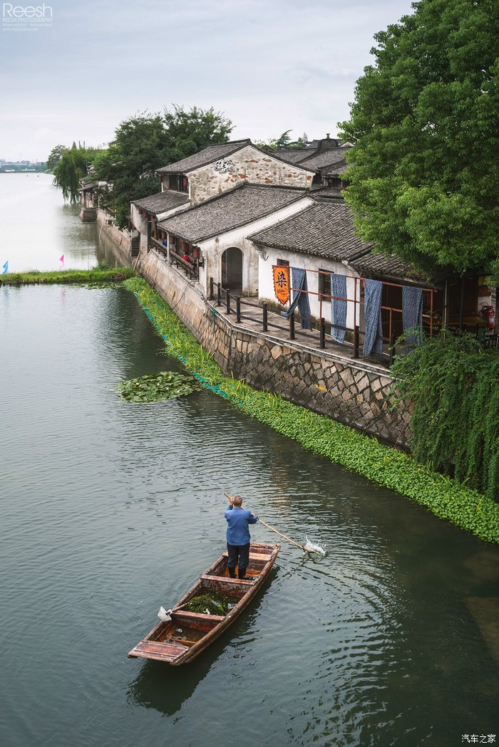 宝马X6,不谈性能如何!自驾遇上大雨还被拍成大片,颜值绝对够!