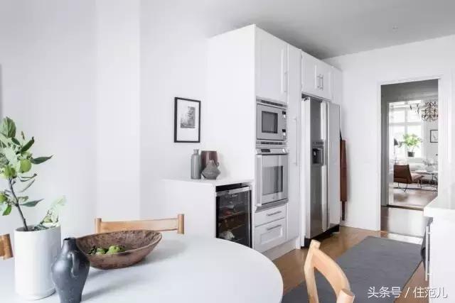 瞧，这是我去欧洲看的二手房，对比发现中国开发商简直就是渣！