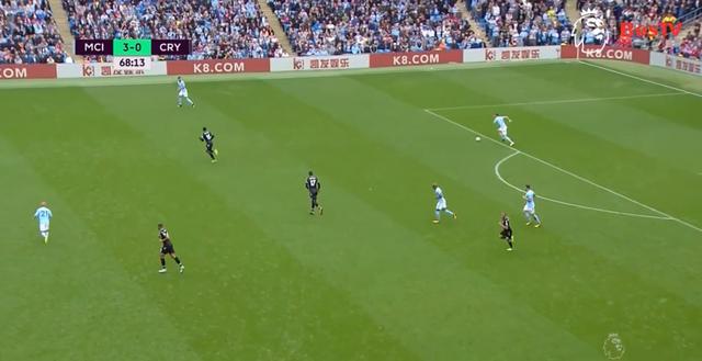 欧冠那不勒斯绝杀曼城,足球英超巅峰对决曼城对阵利物浦