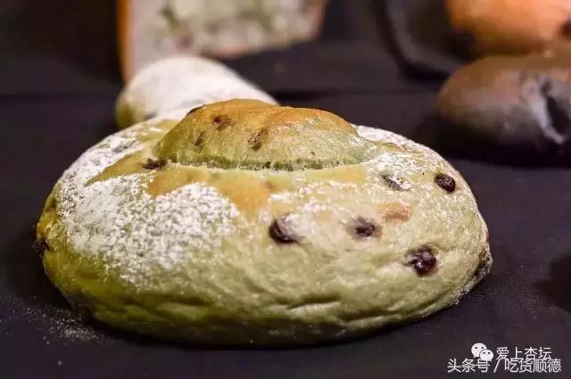 一口软欧包一口茶,一口鲜果茶一口软欧包