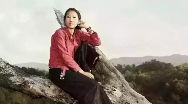 和自己的爱人独享一片世外桃源，两个精灵相伴！讲一个童话故事