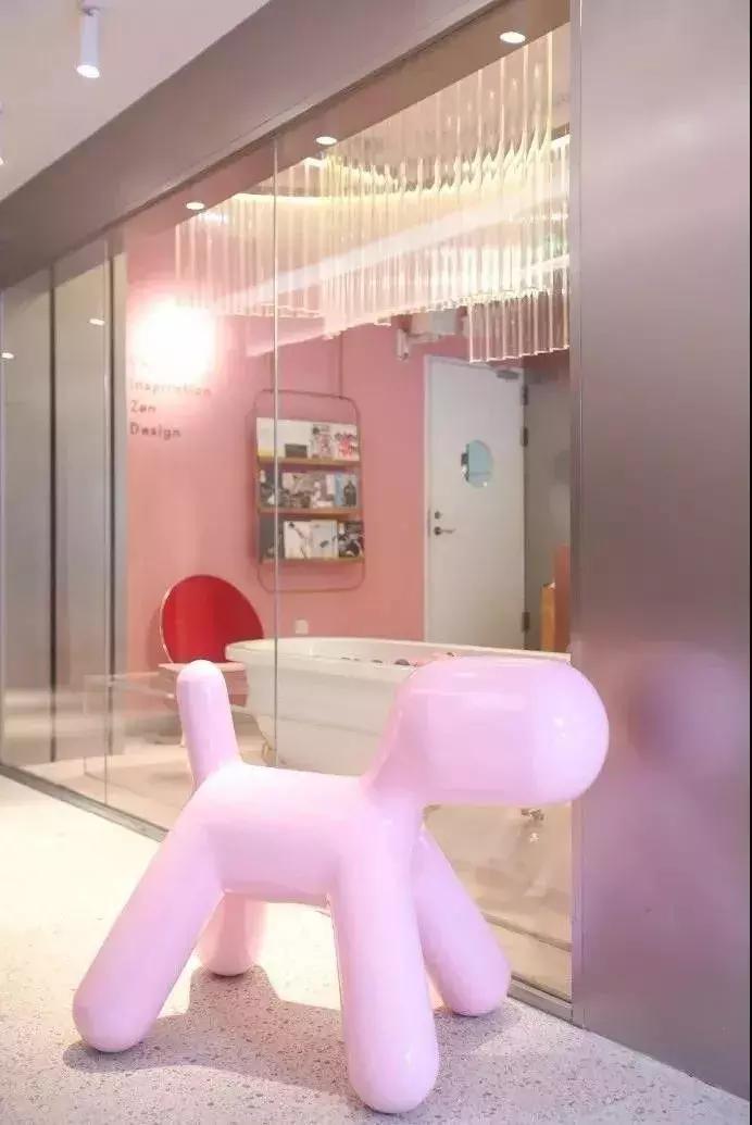 变粉的喜茶还是喜茶吗？