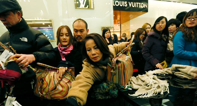 国内出境游要带多少钱香烟,出国旅游免税店香烟价格表