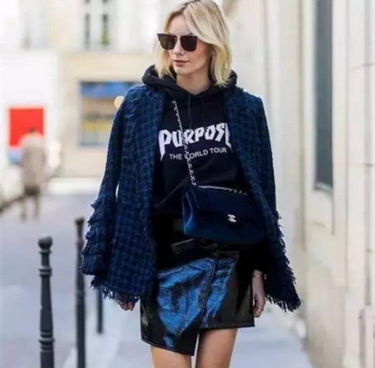 宽松卫衣拯救你,多试试这几款时髦卫衣