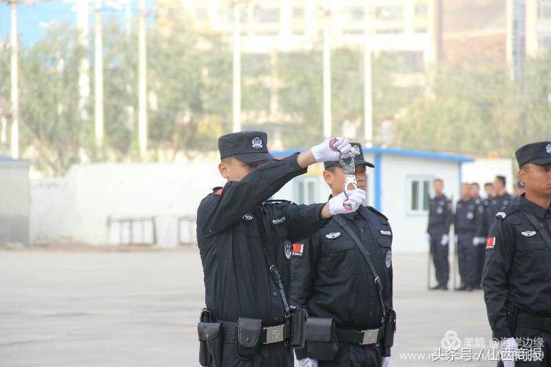 县公安局扎实开展警务实战大练兵,公安十九大忠诚保平安实战演练