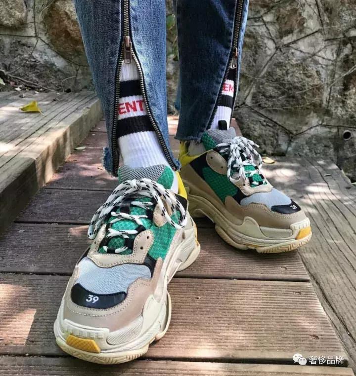2021秋冬爆款男士加绒休闲运动鞋,推荐几款帅气的秋季运动鞋