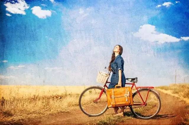 旅行有哪些必备品,旅行必备的5件奢侈品