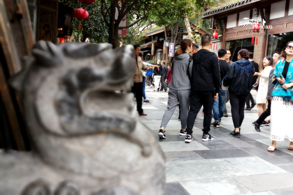 三星galaxyc8港版,三星galaxyc8像素