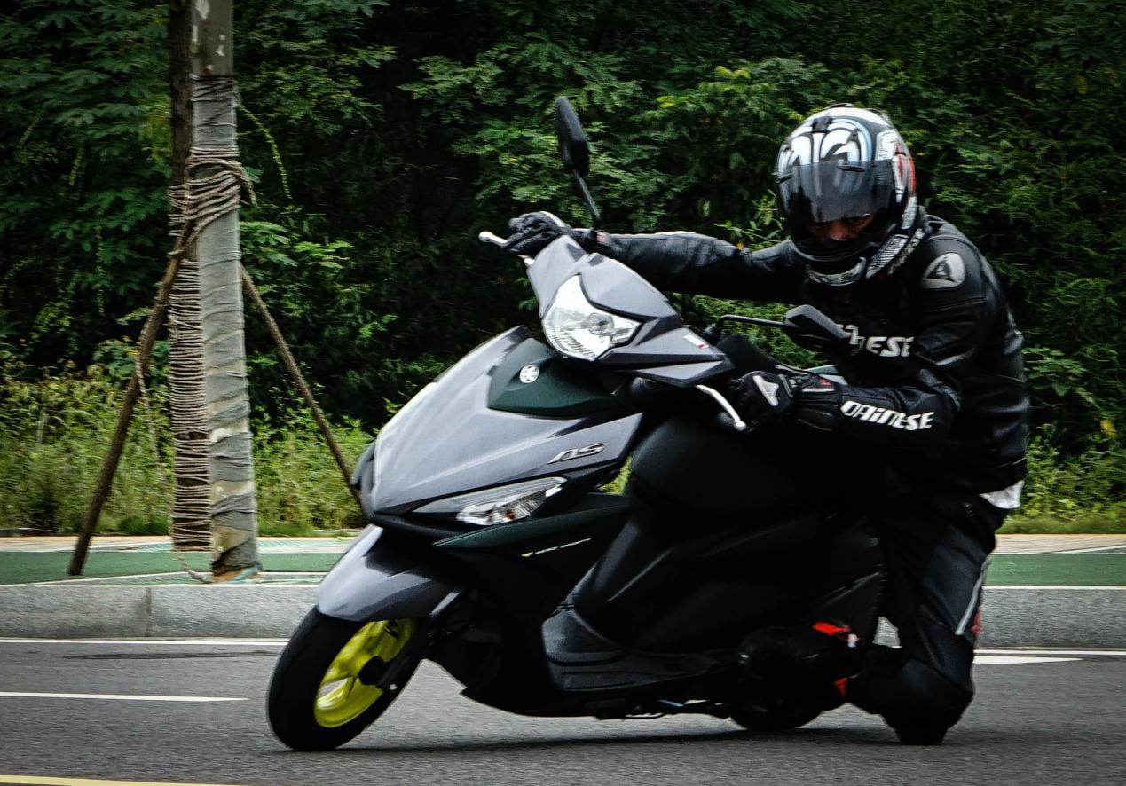 20款福喜125踏板评测,操控性好的本田125踏板车