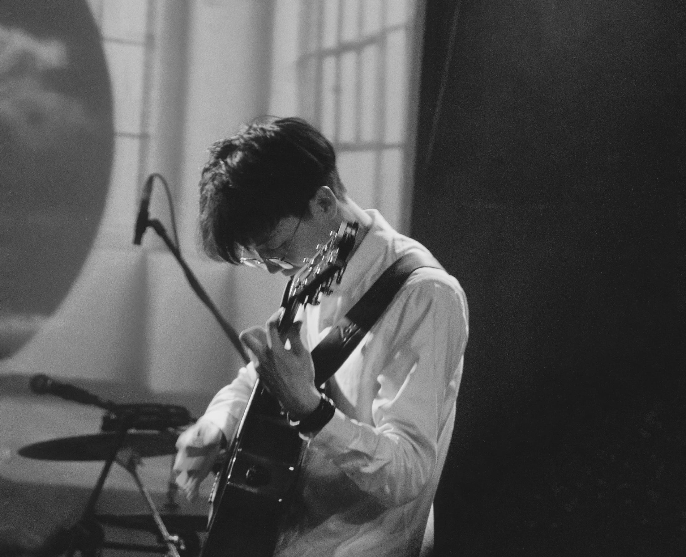 民谣理想三旬谢春花,陈鸿宇和谢春花谁厉害