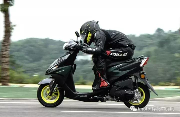 20款福喜125踏板评测,操控性好的本田125踏板车