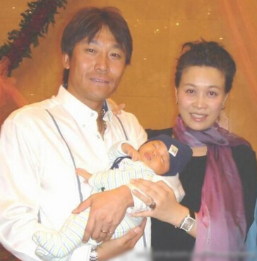 谁说运动员不沾烟酒？姚明都有烟史，国足无兄弟不烟酒！