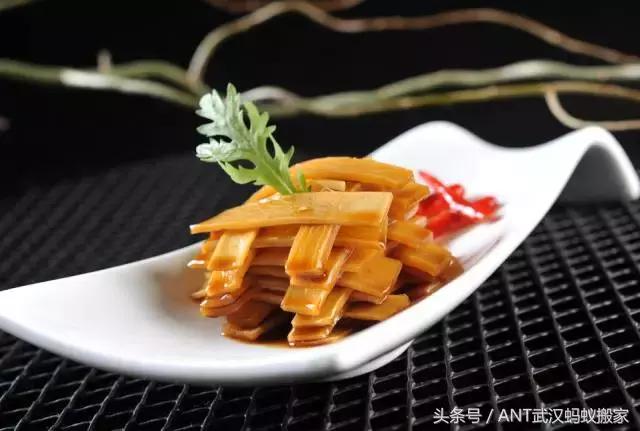 萝卜皮吃多了有什么坏处,吃萝卜皮的功效和好处