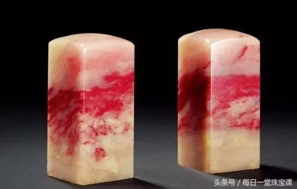 当初遍地无人识，如今身价飙千倍！现在去*疆新**捡石头，还来得及吗