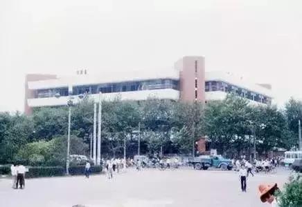 杭州的第一次，老杭州人才知道，肯德基、麦当劳，龙翔最早是菜场