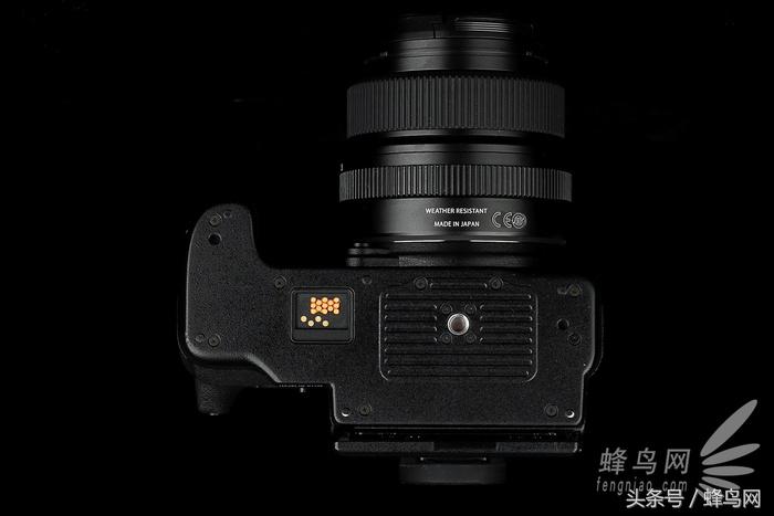 富士中画幅gfx50sii视频评测,富士gfx50s二代高感和全画幅对比