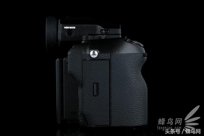 富士中画幅gfx50sii视频评测,富士gfx50s二代高感和全画幅对比