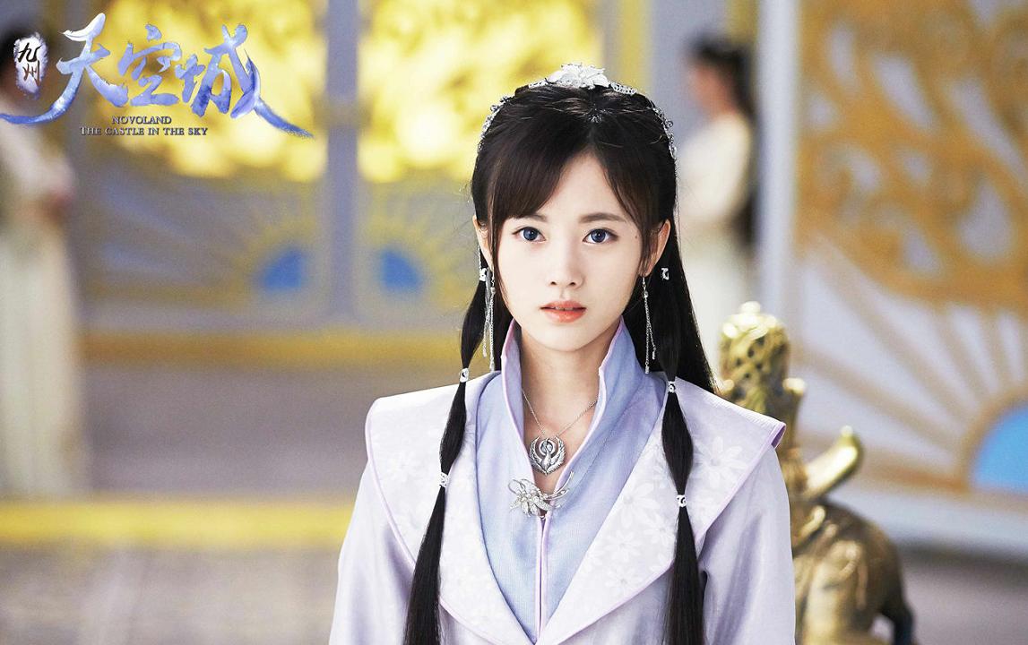 迪丽热巴杨幂关晓彤赵丽颖鞠婧祎,鞠婧祎和赵丽颖谁长得漂亮