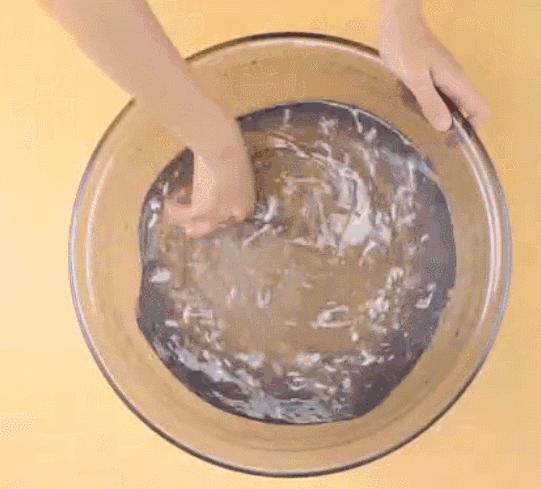 毛衣严重缩水了怎么让它变回原形,毛衣缩水了怎么让它变成原样