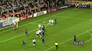 最伟大中场皮尔洛,一代中场大师皮尔洛经典的进球