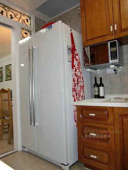 冰箱是四个门的好还是两个门的好,冰箱要双门还是四门好呢