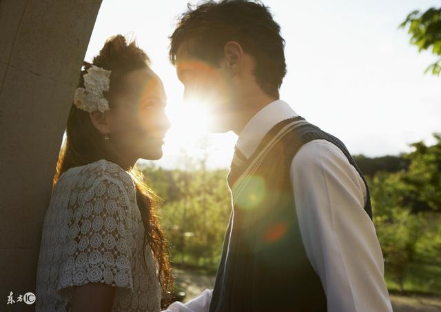 面对大学生的喜欢怎么拒绝,大学女生被要微信如何拒绝