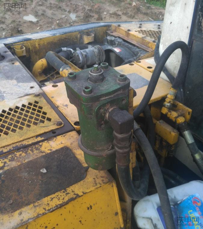 小松60-7挖掘机讲解,小松60-6挖掘机好操作吗