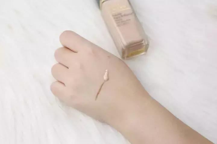 底妆测评遮瑕粉底液好用吗,底妆测评油皮