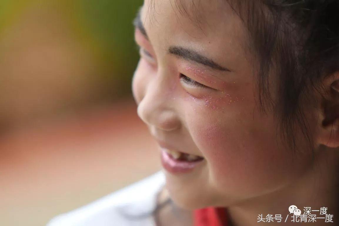 鹿晗泥坑,鹿晗在泥坑里