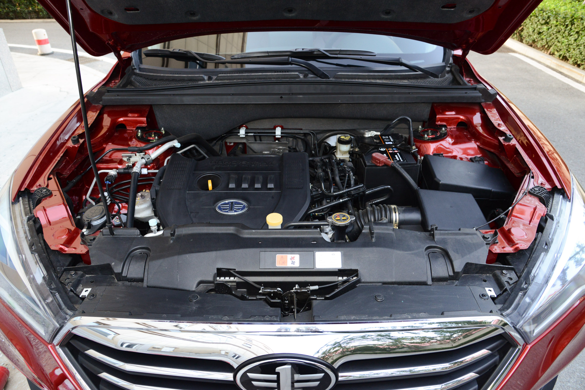 长安cs55与奔腾x80,奔腾x8评测