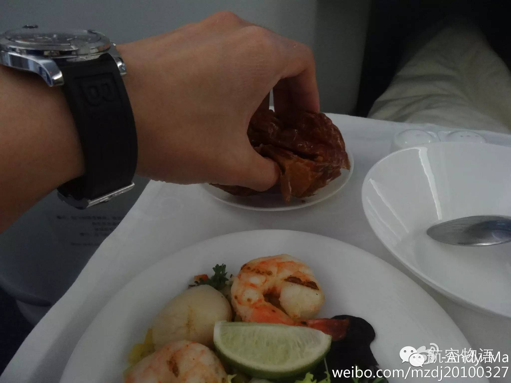 南航国际头等舱体验,南航越太平洋延程飞行